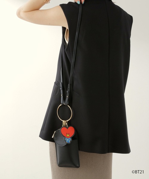 BT21（ビーティーイシビル）の「BT21/チャームバッグ（ショルダーバッグ・レディース・ブラック系その他/ベージュ系その他/ホワイト系その他2/ホワイト系その他/ホワイト/ブラック/ベージュ・FREE）」の15枚目の写真
