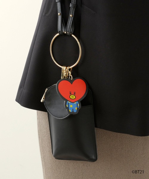 BT21（ビーティーイシビル）の「BT21/チャームバッグ（ショルダーバッグ・レディース・ブラック系その他/ベージュ系その他/ホワイト系その他2/ホワイト系その他/ホワイト/ブラック/ベージュ・FREE）」の16枚目の写真