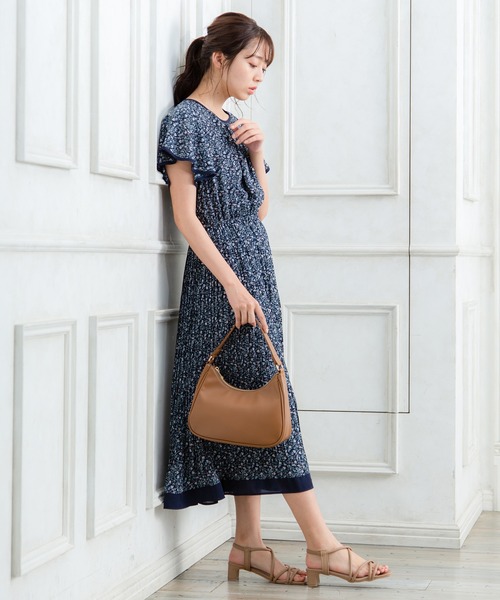 Honeys（ハニーズ）の「ハーフムーンハンドＢａｇ（ハンドバッグ・レディース・グリーン/ブラック/アイボリー/ブラウン・FREE）」の13枚目の写真