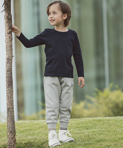 1piu1uguale3 RELAX（ウノピュウノウグァーレトレリラックス）の「1PIU1UGUALE3 RELAX(1PIU1UGUALE3 RELAX) キッズサイドロゴプリントロンT（Tシャツ/カットソー・キッズ・ホワイト/ブラック/トップグレー/ネイビー・130/150/110）」の19枚目の写真