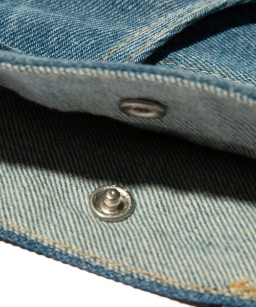 glamb(グラム)の「Denim Sacoche Bag / デニムサコッシュバッグ(ボディバッグ/ウエストポーチ・メンズ・ライトインディゴブルー・FREE)」の5枚目の写真
