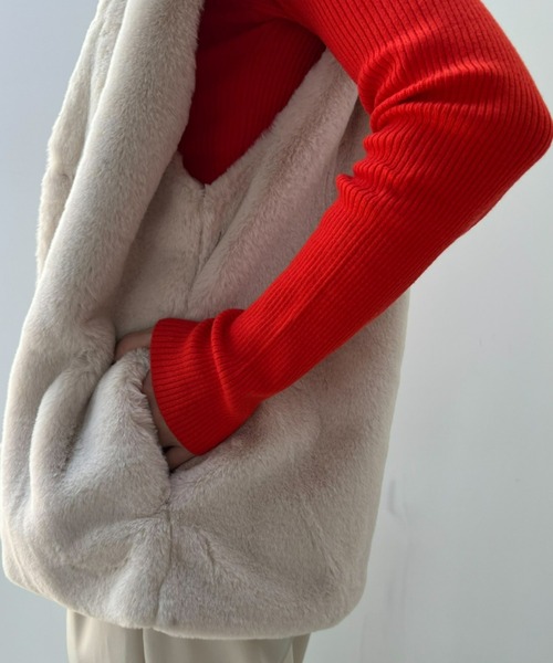 y/m by misato（イムバイミサト）の「リブタートルトップス（ニット/セーター・レディース・ブラック/オレンジ/グリーン/アイボリー・FREE）」の16枚目の写真