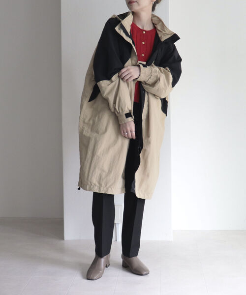WILD THINGS(ワイルドシングス)の「【WILD THINGS/ワイルドシングス】CHAMONIX OVER COAT(ダウンジャケット/コート・レディース・ブルー/ベージュ・M)」の9枚目の写真