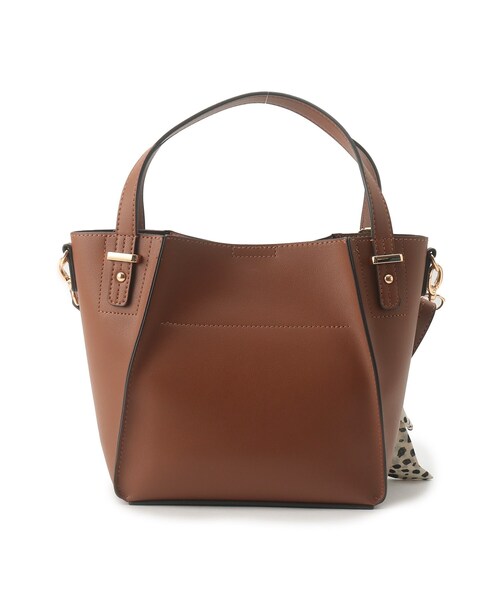 SHOO・LA・RUE（シューラルー）の「◆【2way】高見え！スカーフ付き一枚革風トート（ショルダーバッグ・レディース・ブラック/グレー/キャメル/レッド系1・00）」の7枚目の写真