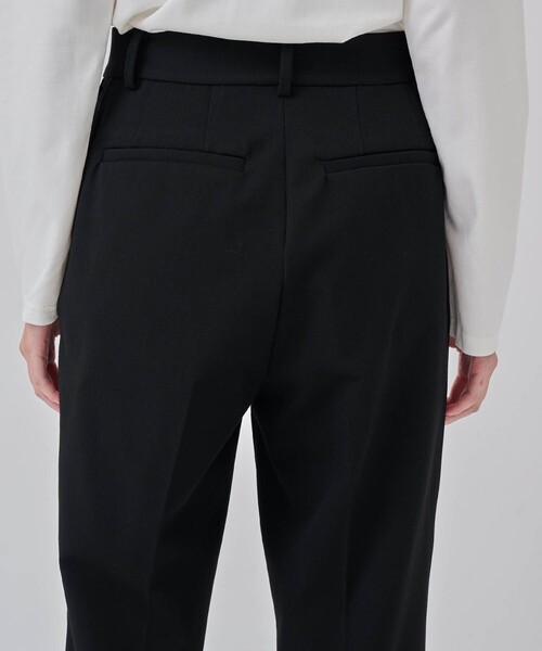 CITY TOKYO(シティトウキョウ)の「T/Rパイピングセミフレアパンツ(その他パンツ・レディース・ブラック/ベージュ/ブルー・1/2)」の5枚目の写真