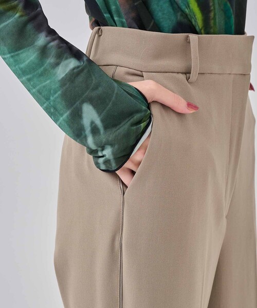 CITY TOKYO(シティトウキョウ)の「T/Rパイピングセミフレアパンツ(その他パンツ・レディース・ブラック/ベージュ/ブルー・1/2)」の17枚目の写真