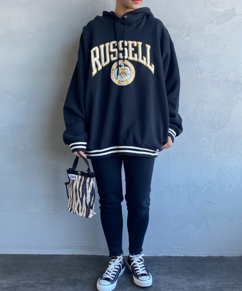 Russell Athletic（ラッセルアスレティック）の「[RUSSELL ATHLETIC/ラッセル アスレチック] 別注 ロゴプリントスウェットパーカー（パーカー・レディース・ブラック/グレー/グリーン・M/L）」の18枚目の写真