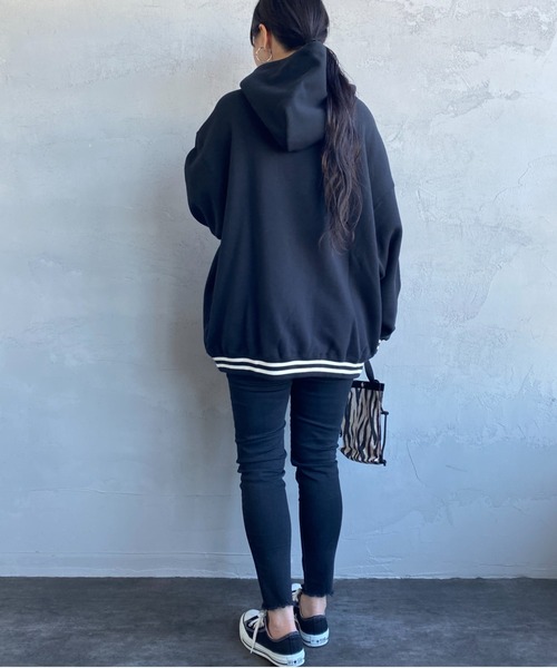 Russell Athletic（ラッセルアスレティック）の「[RUSSELL ATHLETIC/ラッセル アスレチック] 別注 ロゴプリントスウェットパーカー（パーカー・レディース・ブラック/グレー/グリーン・M/L）」の20枚目の写真