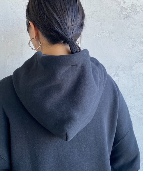 Russell Athletic（ラッセルアスレティック）の「[RUSSELL ATHLETIC/ラッセル アスレチック] 別注 ロゴプリントスウェットパーカー（パーカー・レディース・ブラック/グレー/グリーン・M/L）」の22枚目の写真