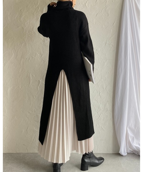 She's Closet(シーズクローゼット)の「前後2WAYハイネックタイトスリット長袖リブニットロングワンピース(ワンピース・レディース・ブラック/グリーン/グレイッシュベージュ・FREE)」の13枚目の写真
