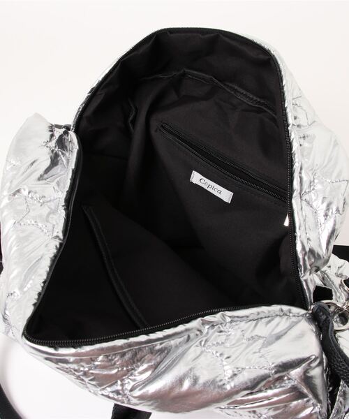 Cepica(セピカ)の「牛革×★キルティングBIGボストン(ボストンバッグ・レディース・シルバー・FREE)」の4枚目の写真