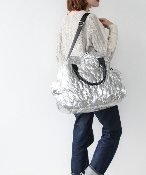 Cepica(セピカ)の「牛革×★キルティングBIGボストン(ボストンバッグ・レディース・シルバー・FREE)」の8枚目の写真