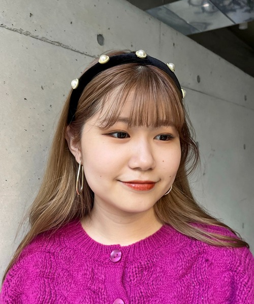 prose verse（プロズヴェール）の「パールベロアカチューシャ（その他ヘアアクセサリー・レディース・ブラック・ﾌﾘ-）」の2枚目の写真