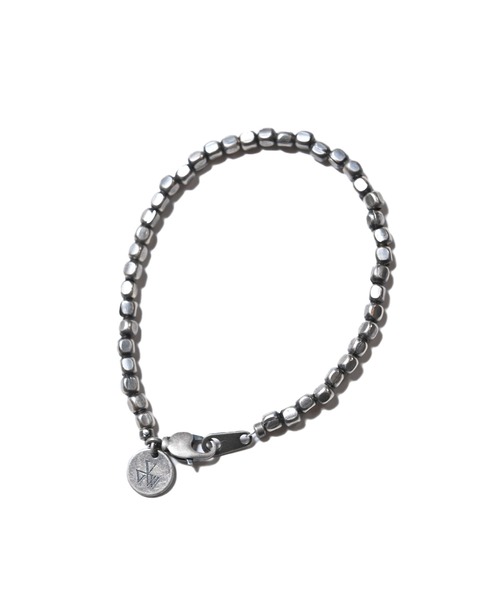 VIRGOwearworks（ヴァルゴウェアワークス）の「Native crystal bracelet（ブレスレット・メンズ・シルバー・2/3）」の2枚目の写真