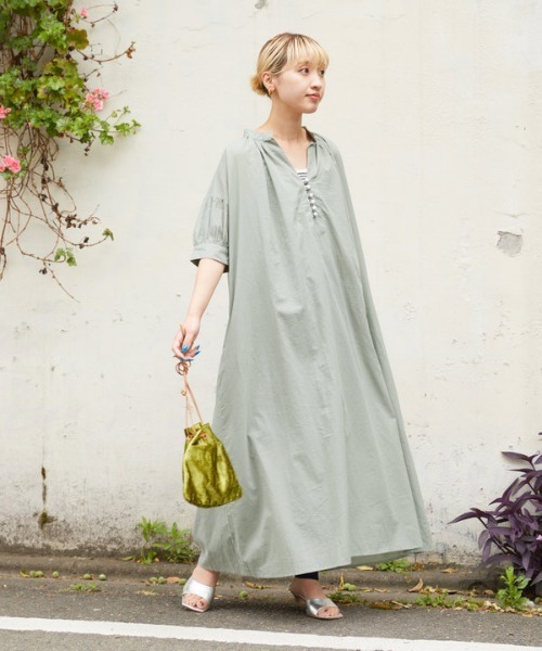 FREAK'S STORE（フリークスストア）の「【限定展開】 インド 組紐 スキッパー ワンピース（ワンピース・レディース・ラベンダー/ブルー/ブルーグリーン/イエロー/オフホワイト/ピンク/ブラック・MEDIUM/SMALL）」の4枚目の写真