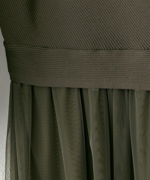 natural couture（ナチュラルクチュール）の「WEB限定/2サイズ展開/23SS/カシュクールニットチュールワンピース（ワンピース・レディース・グレイッシュベージュ/カーキ/ブラック・SMALL/MEDIUM）」の4枚目の写真