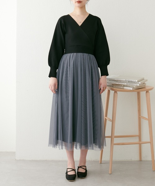 natural couture（ナチュラルクチュール）の「WEB限定/2サイズ展開/23SS/カシュクールニットチュールワンピース（ワンピース・レディース・グレイッシュベージュ/カーキ/ブラック・SMALL/MEDIUM）」の5枚目の写真