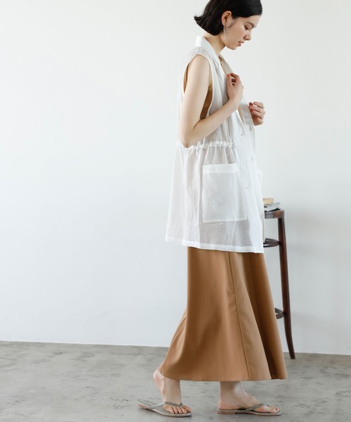 GeeRA（ジーラ）の「ウエストドロストシアーベスト（ベスト・レディース・ブラック/アイボリー/ライトグリーン・MEDIUM）」の8枚目の写真