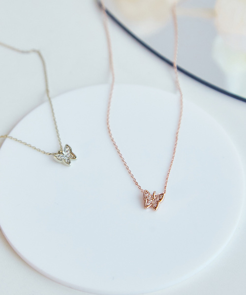 ROPE' PICNIC(ロペピクニック)の「バタフライモチーフプチペンダント(ネックレス・レディース・ゴールド/ゴールド系その他2・FREE)」の2枚目の写真