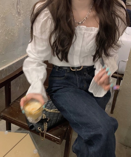 LAC-VERT(ラック・ヴェール)の「スクエアネックフリルブラウス(シャツ/ブラウス・レディース・ホワイト/ブラック/ベビーピンク/イエロー/ライトブルー・FREE)」の14枚目の写真