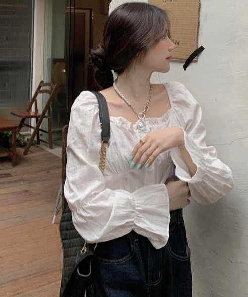 LAC-VERT(ラック・ヴェール)の「スクエアネックフリルブラウス(シャツ/ブラウス・レディース・ホワイト/ブラック/ベビーピンク/イエロー/ライトブルー・FREE)」の13枚目の写真