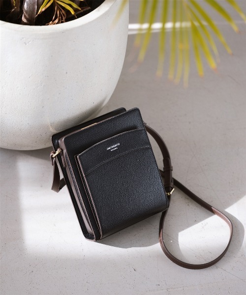 & chouette（アンドシュエット）の「縦型スクエアショルダーバッグ（ショルダーバッグ・レディース・ピンク/オフホワイト/ミント/ベージュ/ブラック・FREE）」の3枚目の写真