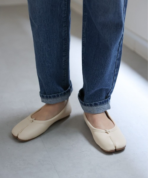 sakishimatokyo（サキシマトーキョー）の「タビパンプス / 足袋パンプス/足袋バレエシューズ（バレエシューズ・レディース・ベージュ/ブラウン/ブラック/オフホワイト/シルバー/グレイッシュベージュ・S/M/L）」の11枚目の写真