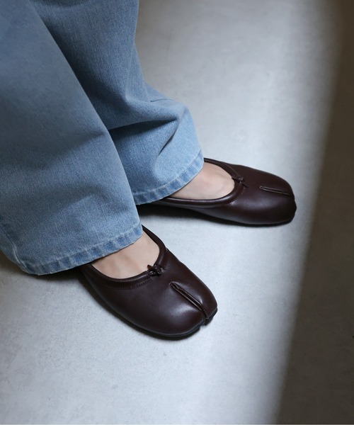 sakishimatokyo（サキシマトーキョー）の「タビパンプス / 足袋パンプス/足袋バレエシューズ（バレエシューズ・レディース・ベージュ/ブラウン/ブラック/オフホワイト/シルバー/グレイッシュベージュ・S/M/L）」の17枚目の写真