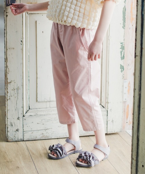 BRANSHES（ブランシェス）の「【マカロンパンツ/綿100％】テーパードシルエットクロップドパンツ（デニムパンツ・キッズ・ブルー/オフホワイト/ベージュ/ピンク・130/150/160/90/100/120/140/110）」の4枚目の写真