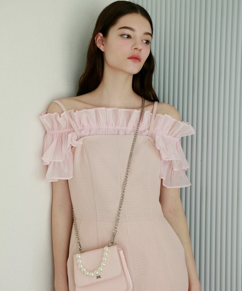 Seemi. byNICECLAUP（ シーミーバイナイスクラップ）の「【Seemi】シアーフリルポンチトップス（シャツ/ブラウス・レディース・ピンク/オフホワイト/ブラック・FREE）」の19枚目の写真
