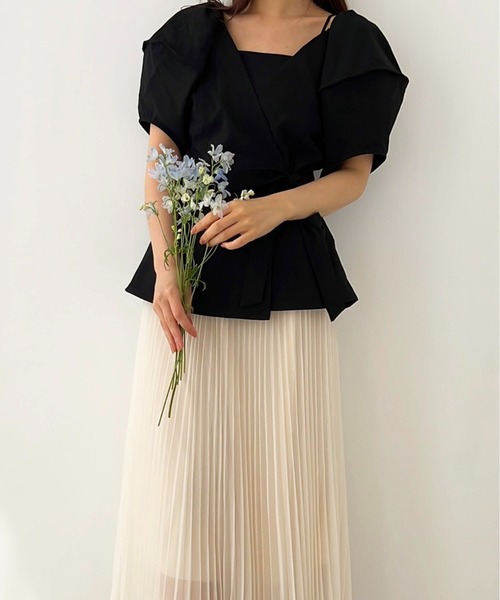 Olu.（オルドット）の「バルーンスリーブラップブラウス（シャツ/ブラウス・レディース・ブラック/ベージュ/ライム・FREE）」の7枚目の写真