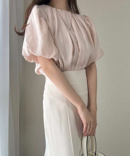 Ada.(エイダ)の「夏の大人カジュアル♪ 前後2WAY クルーネックパフスリーブブラウス(シャツ/ブラウス・レディース・アイボリー/ピンク/ホワイト/カーキ系・FREE)」の9枚目の写真
