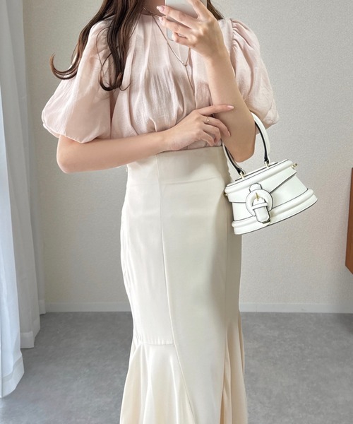 Ada.(エイダ)の「夏の大人カジュアル♪ 前後2WAY クルーネックパフスリーブブラウス(シャツ/ブラウス・レディース・アイボリー/ピンク/ホワイト/カーキ系・FREE)」の7枚目の写真