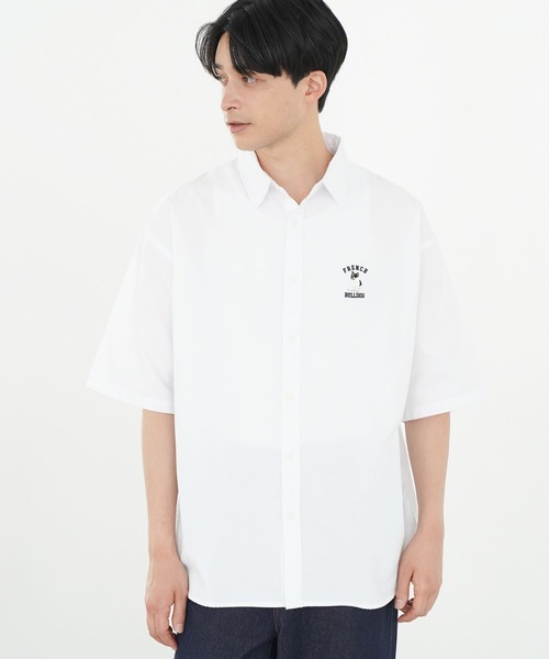 LAKOLE（ラコレ）の「ドッグ刺繍半袖シャツ / 907068（シャツ/ブラウス trunk88 刺繍入り 半袖シャツ ホワイト