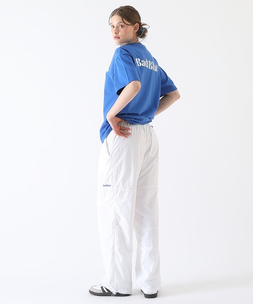BadBlue（バッドブルー）の「【BadBlue 】Logo Tee Blue（Tシャツ/カットソー・レディース・ブルー・S1）」の6枚目の写真