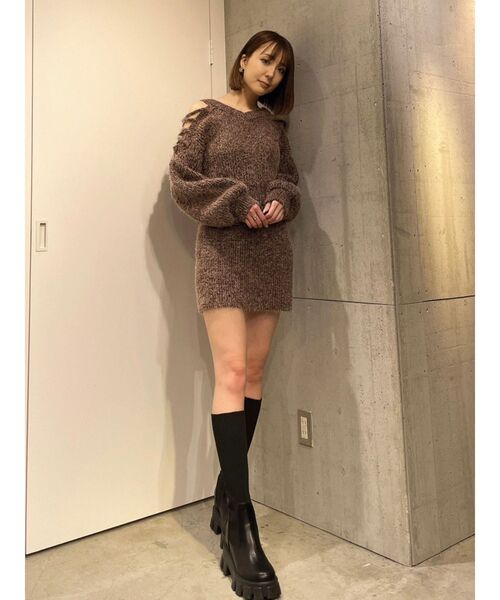 GYDA（ジェイダ）の「【SET着用可】2WAYショルダーレースアップシャギーニットトップス（ニット/セーター・レディース・チャコールグレー/ブラウン/アイボリー・FREE）」の13枚目の写真