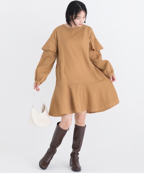 LAVEANGE(ラビアンジェ)の「ドビーフレアチュニック(チュニック・レディース・ブラック/レッド/キャメル・4L/3L/LL/M/L)」の10枚目の写真