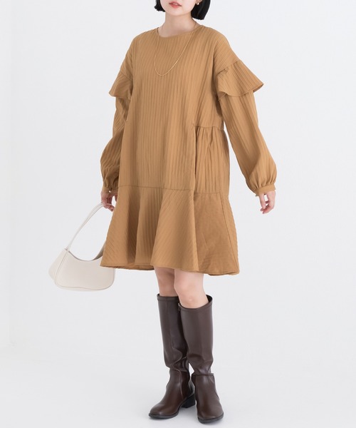 LAVEANGE(ラビアンジェ)の「ドビーフレアチュニック(チュニック・レディース・ブラック/レッド/キャメル・4L/3L/LL/M/L)」の11枚目の写真