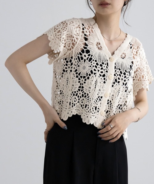 me+em select（ミームセレクト）の「花柄レーススカラップ半袖カーディガン（カーディガン/ボレロ・レディース・ホワイト/ベージュ・FREE）」の17枚目の写真