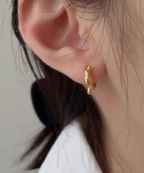 大人気【MISSOMA】ミニタイダルフープ ピアス ☆関税送料込【MISSOMA】Mini Tidal 18K ツイスト フープ ピアス