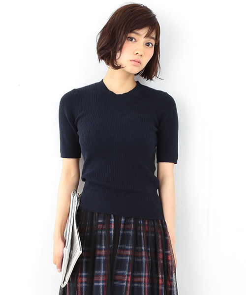 Ray BEAMS(レイビームス)の「Ray BEAMS / リブ 5分袖 クルーネック トップス(ニット/セーター・レディース・ブラック/ベージュ/オリーブ/ネイビー・ONE SIZE)」の4枚目の写真