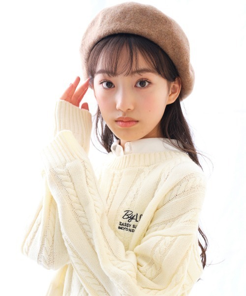 by LOVEiT(バイラビット)の「レイヤード風ケーブルニット(ニット/セーター・キッズ・オフホワイト/ブラック/ベージュ/ピンク・140cm/120cm/130cm/150cm/160cm)」の7枚目の写真