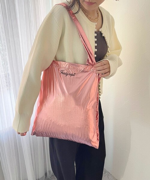 fredy emue(フレディエミュ)の「メタル2roomトートバッグ(トートバッグ・レディース・ブロンズ/ゴールド/ブルー/ピンク・FREE)」の1枚目の写真