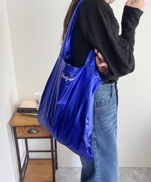 fredy emue(フレディエミュ)の「メタル2roomトートバッグ(トートバッグ・レディース・ブロンズ/ゴールド/ブルー/ピンク・FREE)」の6枚目の写真