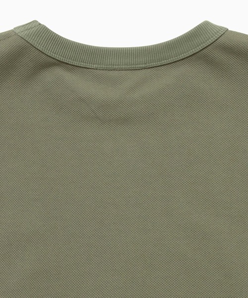 LACOSTE（ラコステ）の「クラシックフィット ビッグピケ ロングスリーブTシャツ（Tシャツ/カットソー・メンズ・ネイビー/ダークグリーン/ホワイト/ブラック/グレー/カーキ/ダークブラウン・5/4/3/2/6）」の9枚目の写真