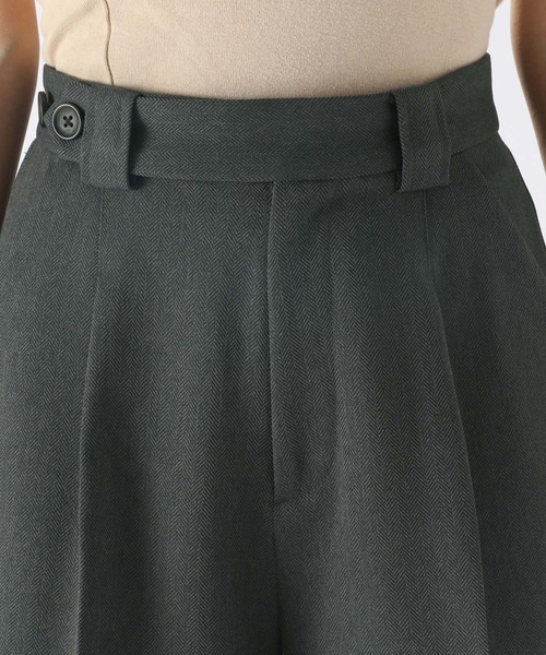 niko and...(ニコアンド)の「アソートタックショートパンツ(その他パンツ・レディース・チャコール/ブラウン/スモーク・LARGE/MEDIUM)」の7枚目の写真