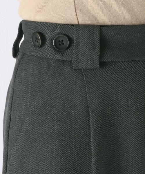 niko and...(ニコアンド)の「アソートタックショートパンツ(その他パンツ・レディース・チャコール/ブラウン/スモーク・LARGE/MEDIUM)」の9枚目の写真