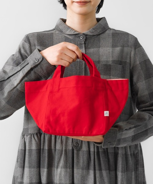 pouto(ポウト)の「pouto / ポウト キャンバス キューブ トート ミニ CANVAS CUBE TOTE MINI ミニトート PO 005 DLI(トートバッグ・レディース・レッド/グレー/ブラック/ナチュラル/ブルー・FREE)」の5枚目の写真