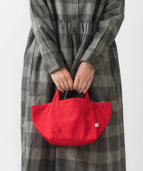 pouto(ポウト)の「pouto / ポウト キャンバス キューブ トート ミニ CANVAS CUBE TOTE MINI ミニトート PO 005 DLI(トートバッグ・レディース・レッド/グレー/ブラック/ナチュラル/ブルー・FREE)」の17枚目の写真