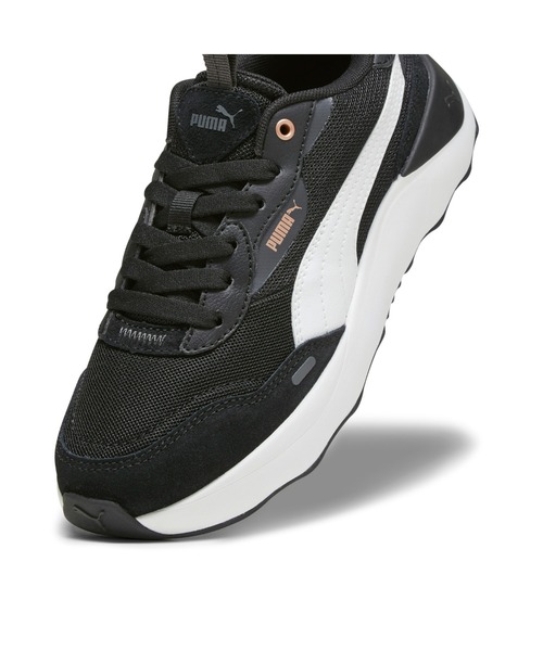 新品未使用　PUMA プーマ スニーカー ウィメンズ プラットフォーム 新品未使用】PUMA プーマ プラットフォーム キス PLATFORM ATH